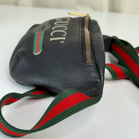 Gucci GG Logo Printed Bum Bag with Iconic Green & Red Stripes - Picture 4 of 8
